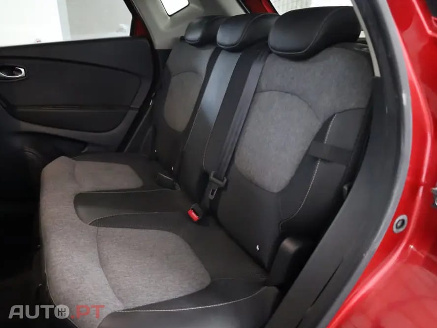 Renault Captur 1.3 TCe Exclusive