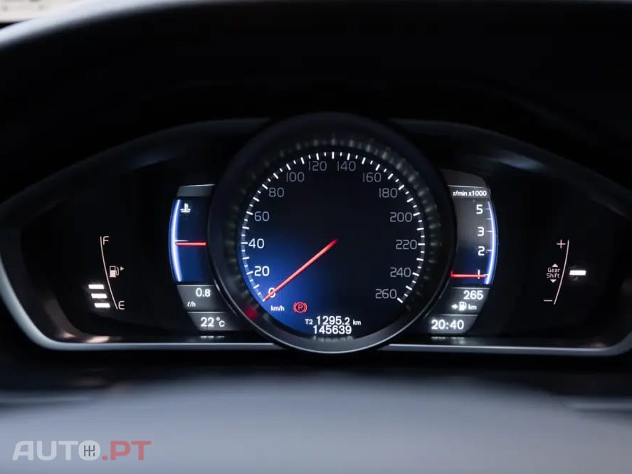 Volvo V40 1.6 D2 R-Design