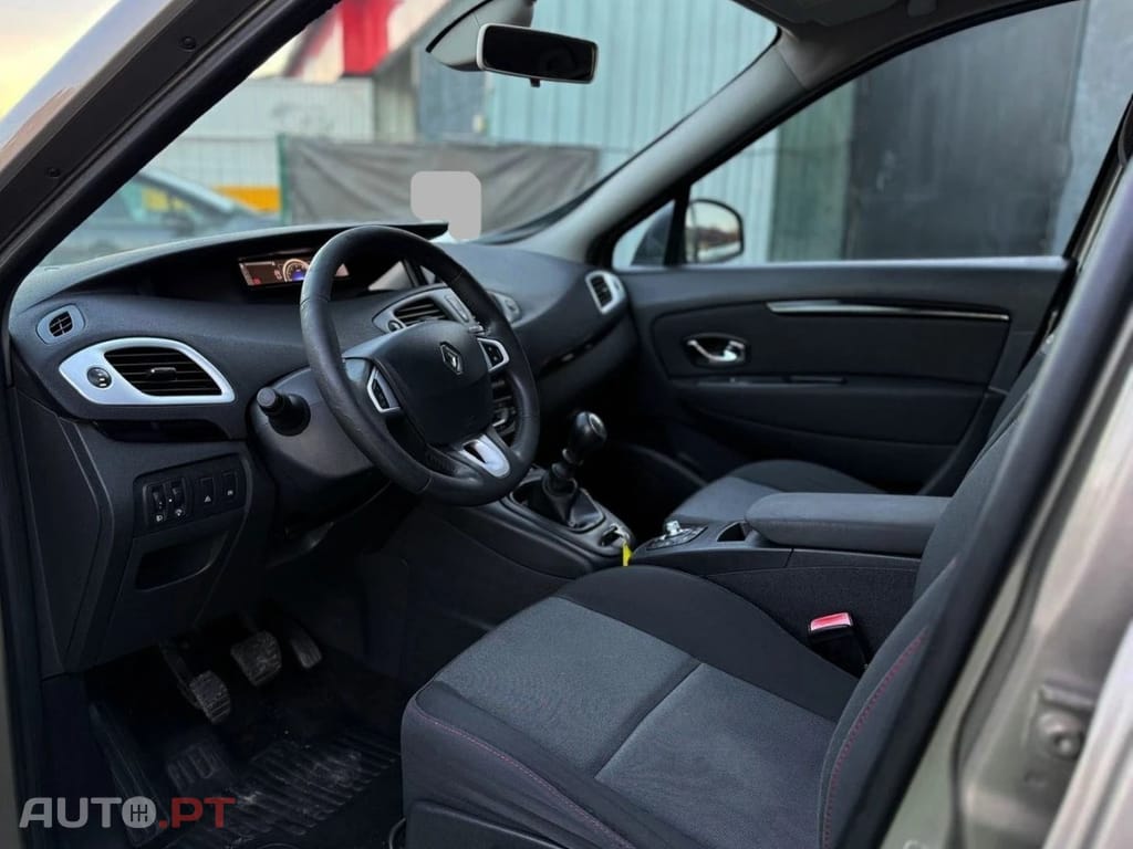 Renault Grand Scénic 1.5 dCi Dynamique S 7L