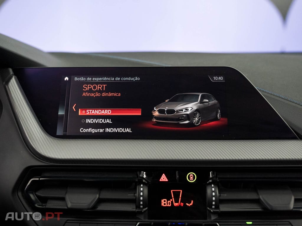 BMW 118 i Pack Desportivo M Auto