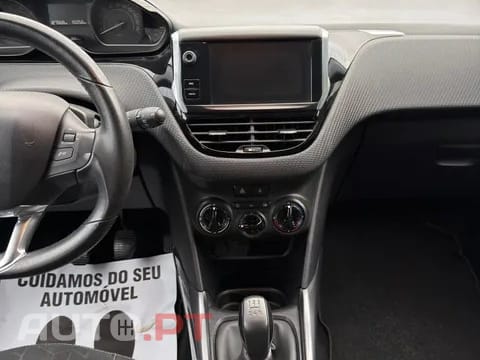 Peugeot 2008 1.2 PureTech Active