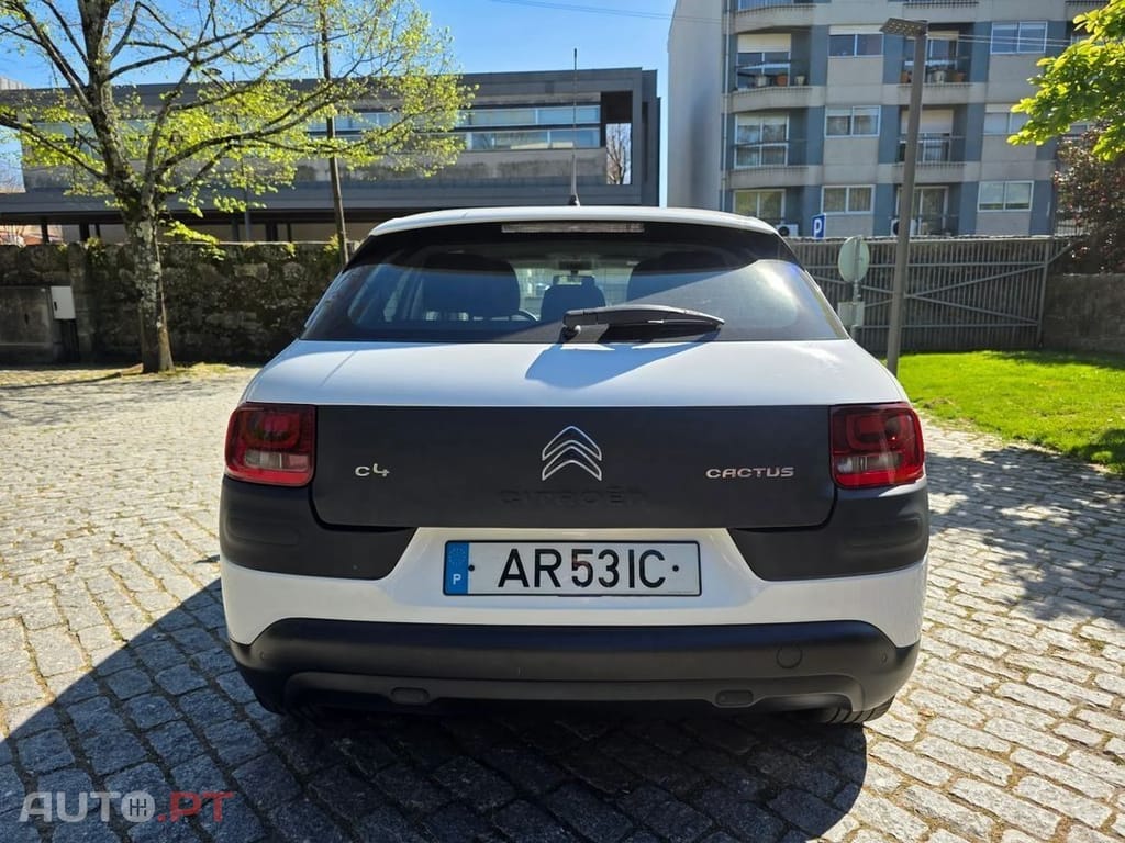 Citroën C4 Cactus PureTech 82 Feel — fotografia 6