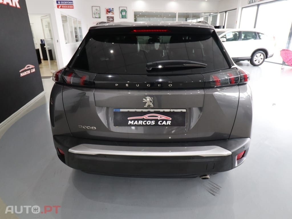 Peugeot 2008 1.5 BlueHDi Allure