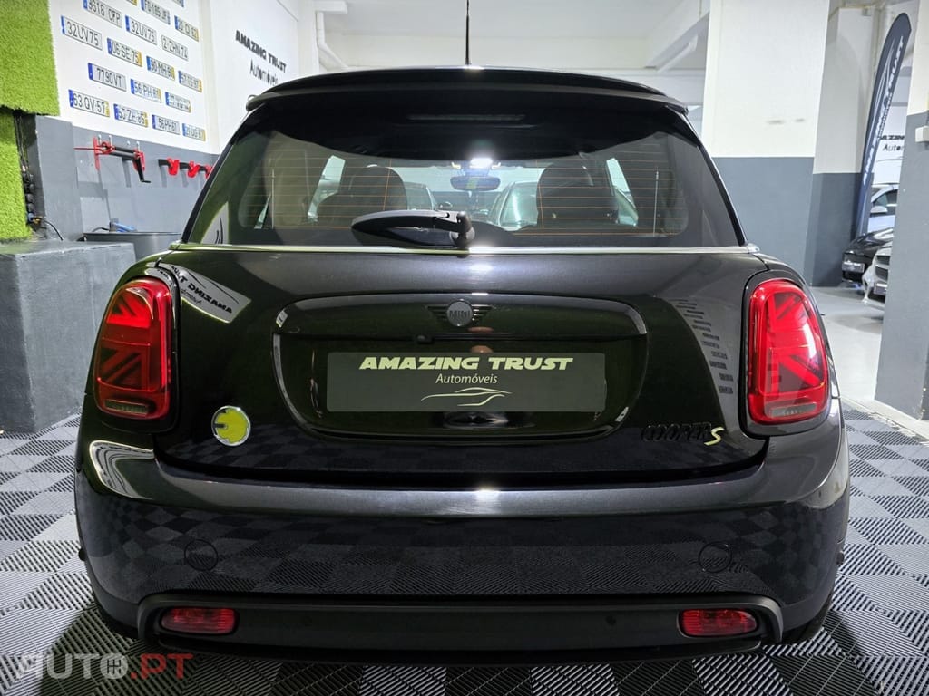 MINI Cooper Cooper SE