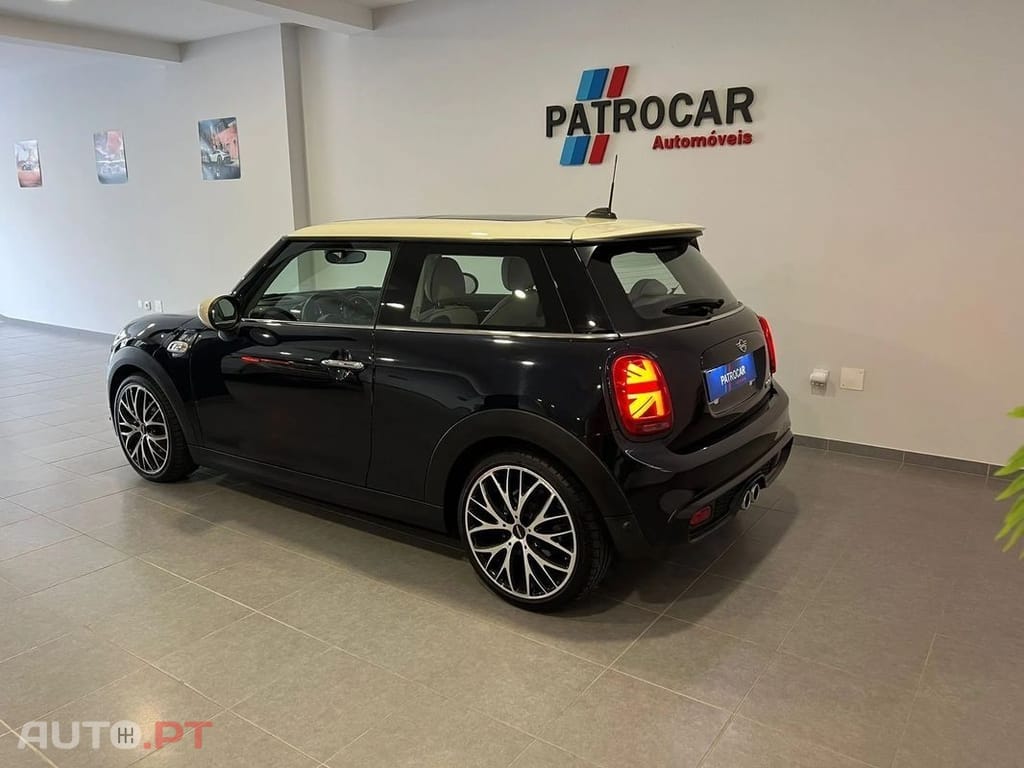 MINI Cooper Cooper S John Cooper Works