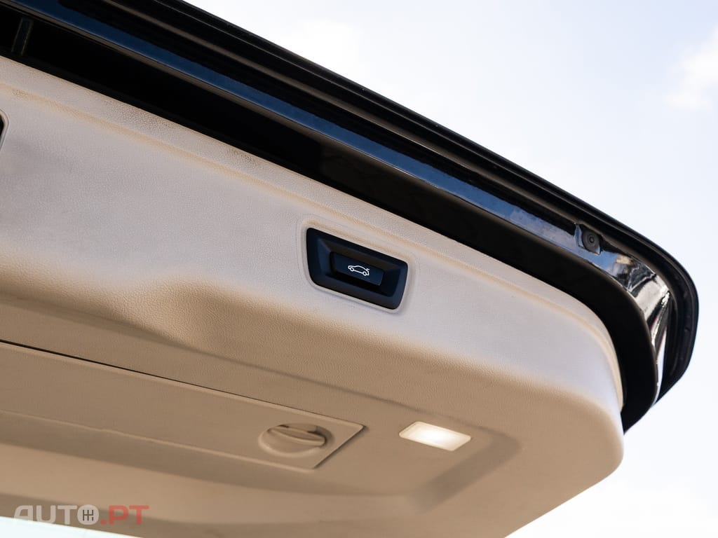 BMW 320 e Auto