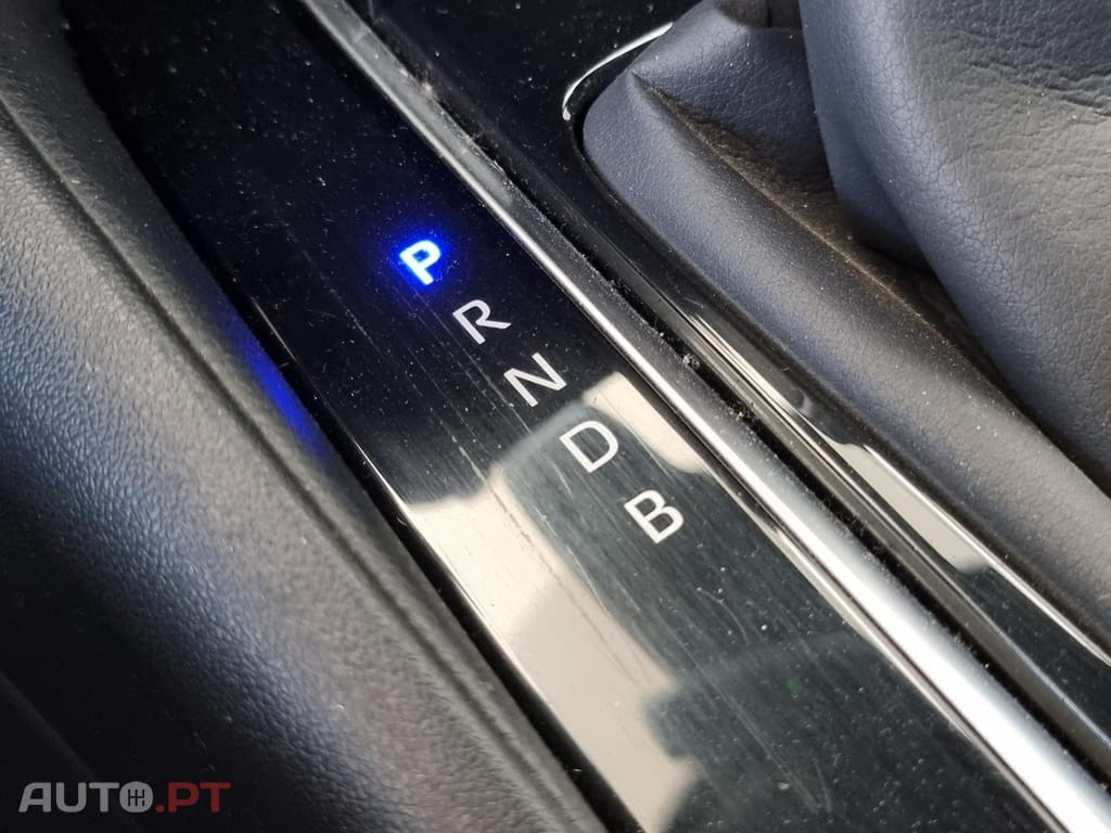 Toyota Corolla 1.8 Hybrid Comfort — fotografia 39