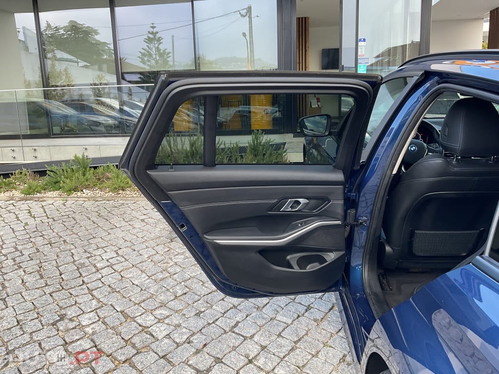 BMW 320 e Touring Line Sport Auto