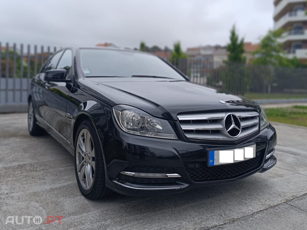 Mercedes-Benz C 180 CGi Avantgarde BlueEfficiency Aut.