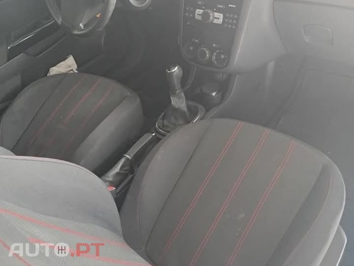 Opel Corsa Black Edition 1.4 16v
