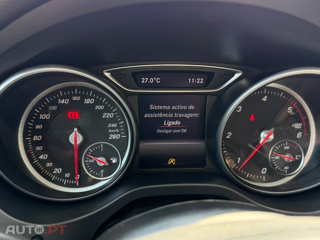 Mercedes-Benz CLA 180 d Shooting Brake Urban