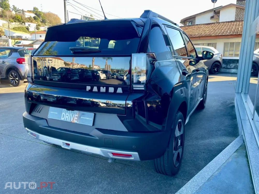 Fiat Grande Panda 1.2 Hybrid La Prima eDCT