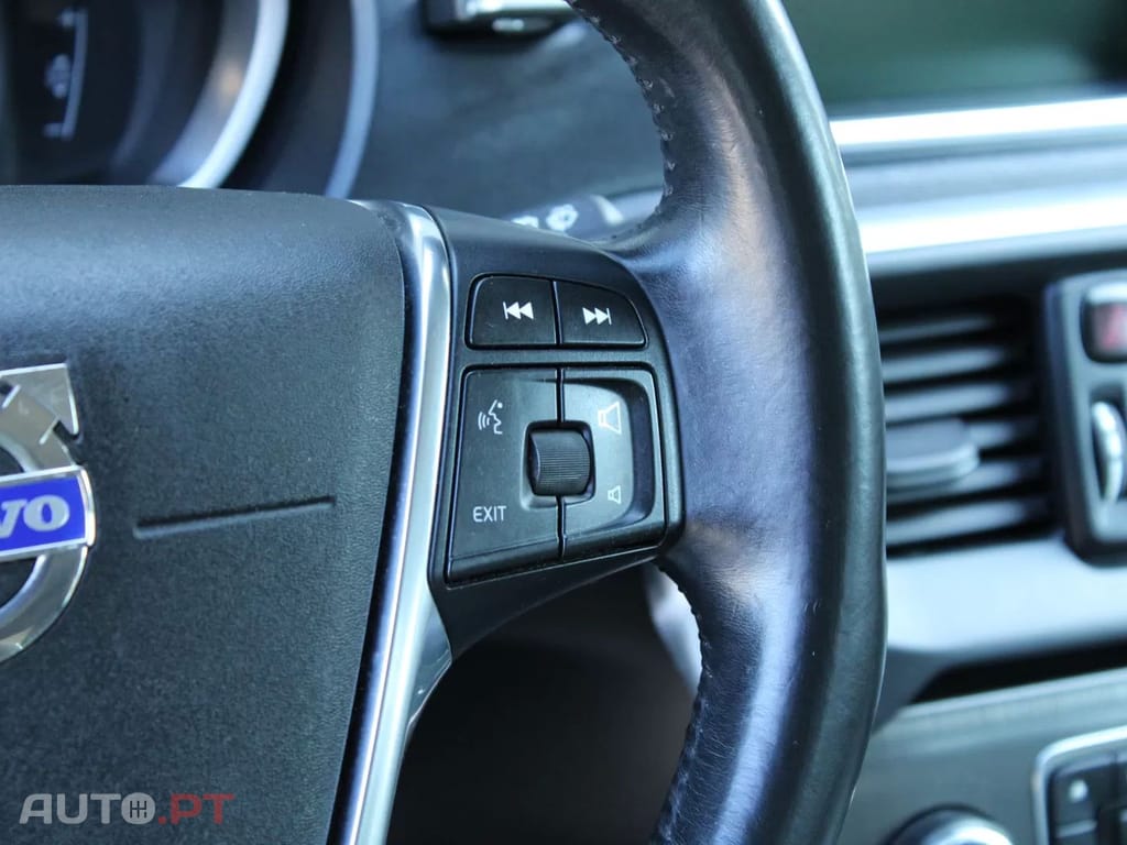 Volvo V40 1.6 D2 Momentum Eco