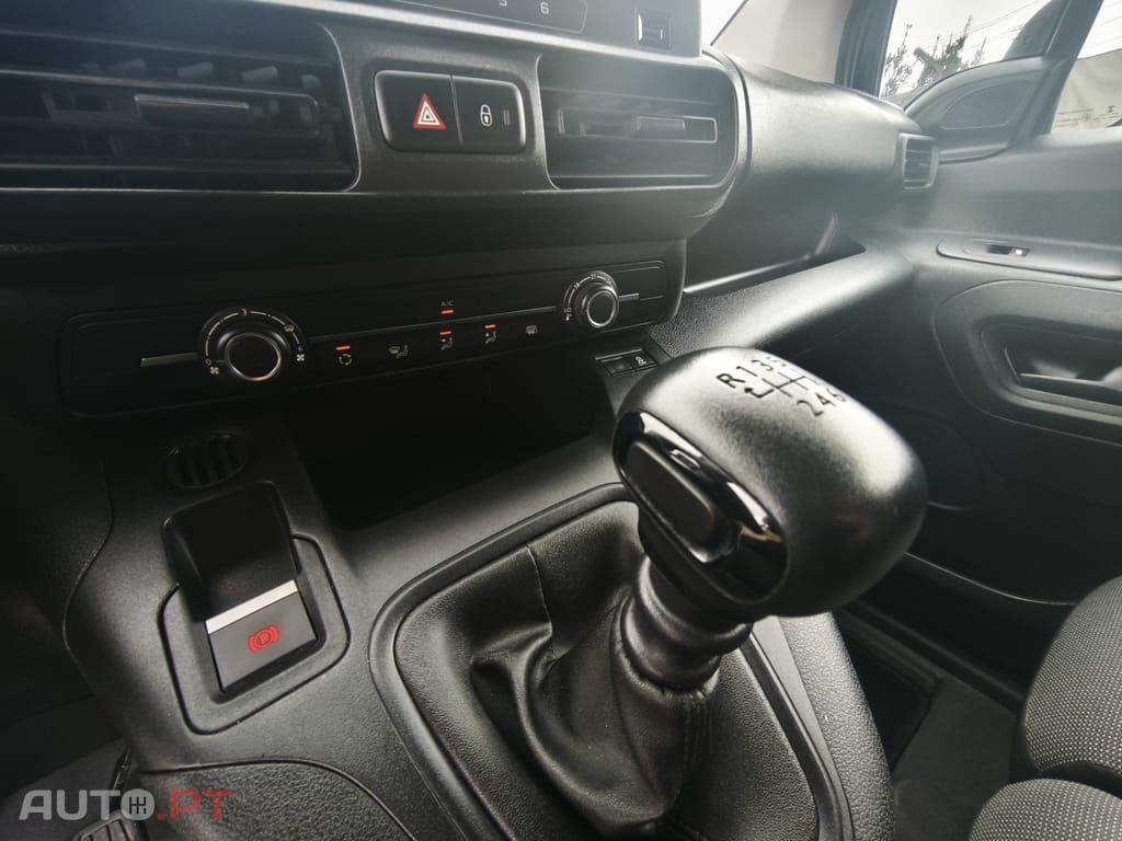 Peugeot Partner 1.5 BlueHDi Pro Standard