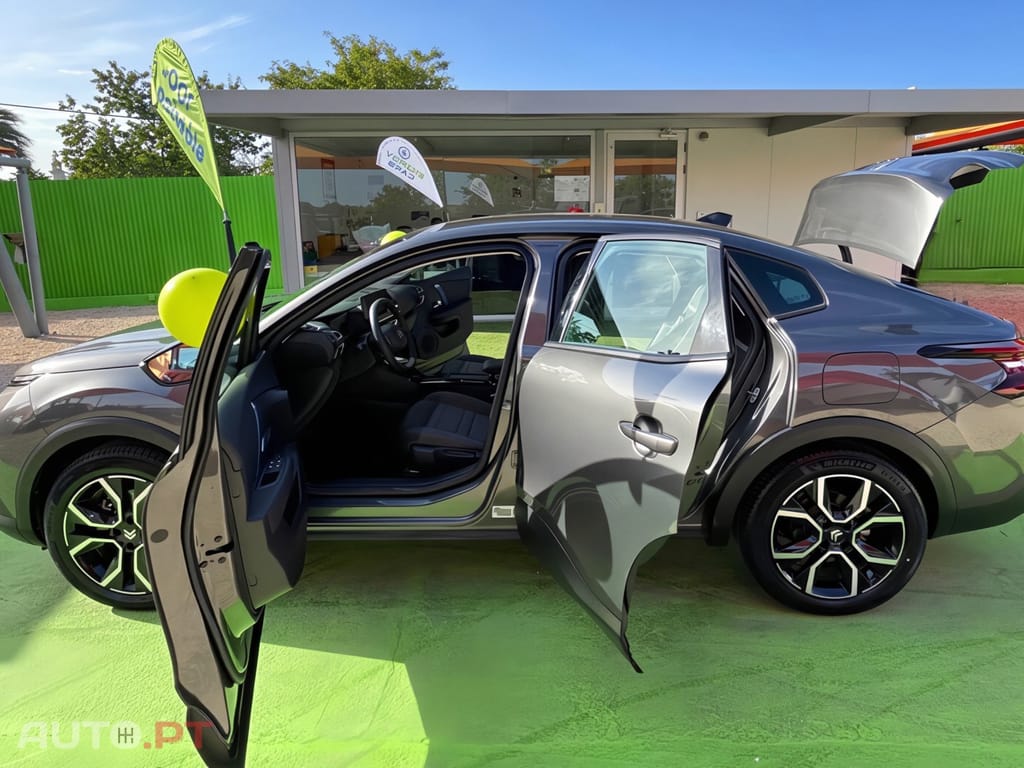 Citroen e-C4 X Feel