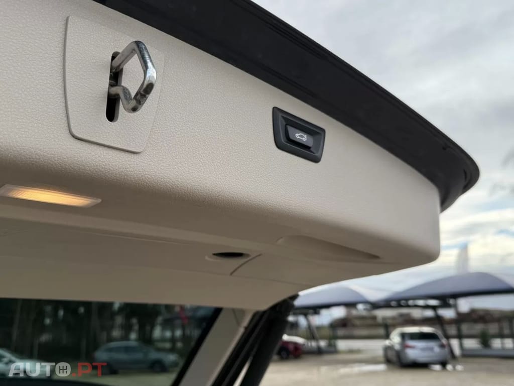 BMW 320 d xDrive DPF Touring Aut. Edition Fleet Exclusive