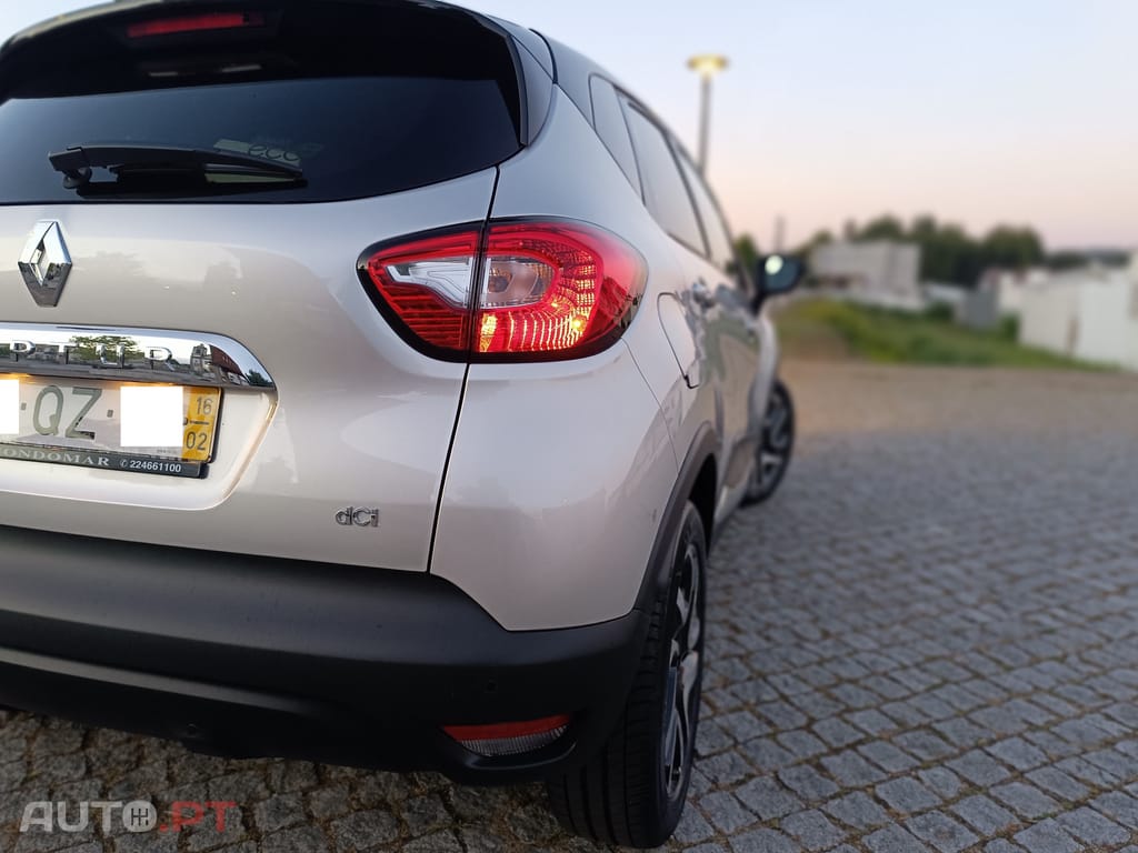 Renault Captur 1.5 dCi Exclusive EDC - 2.900 Km´s