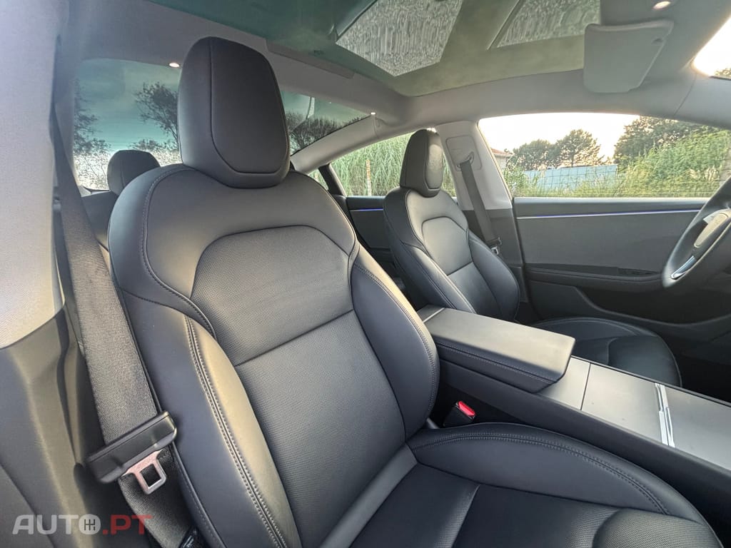 Tesla Model 3 Standard Range Plus RWD