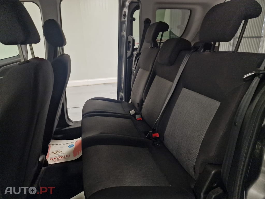 Fiat Doblo COMBI MAXI 1.3 MULTIJET 5 LUGARES