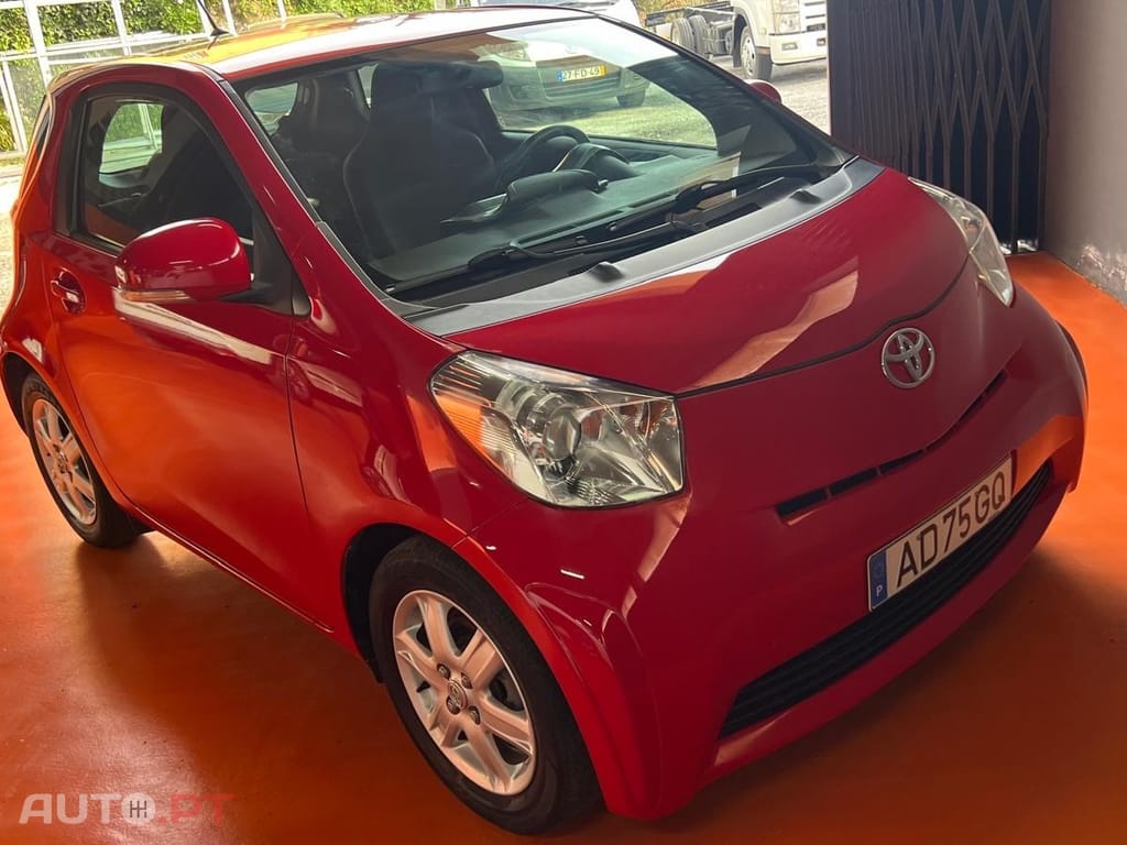 Toyota iQ 1.0 VVT-i 2 EP
