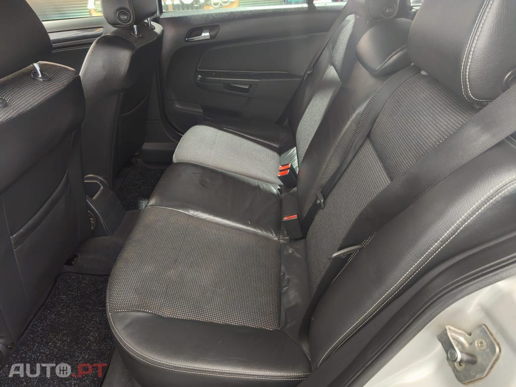 Opel Astra Caravan 1.7 CDTi Cosmo