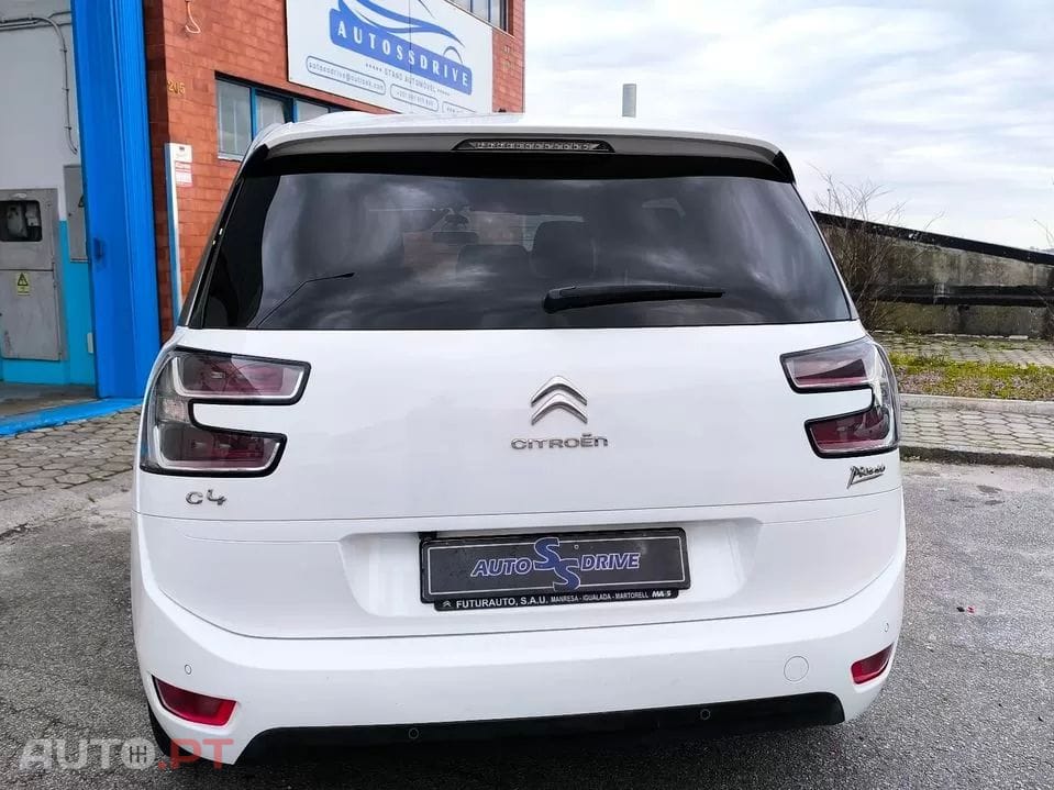 Citroën C4 Grand Picasso 1.6 BlueHDi Exclusive EAT6 — fotografia 16