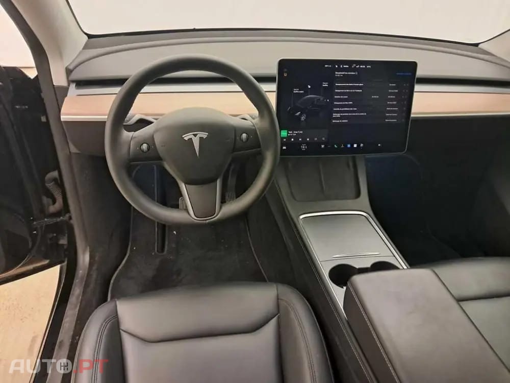Tesla Model Y Long Range Dual Motor AWD