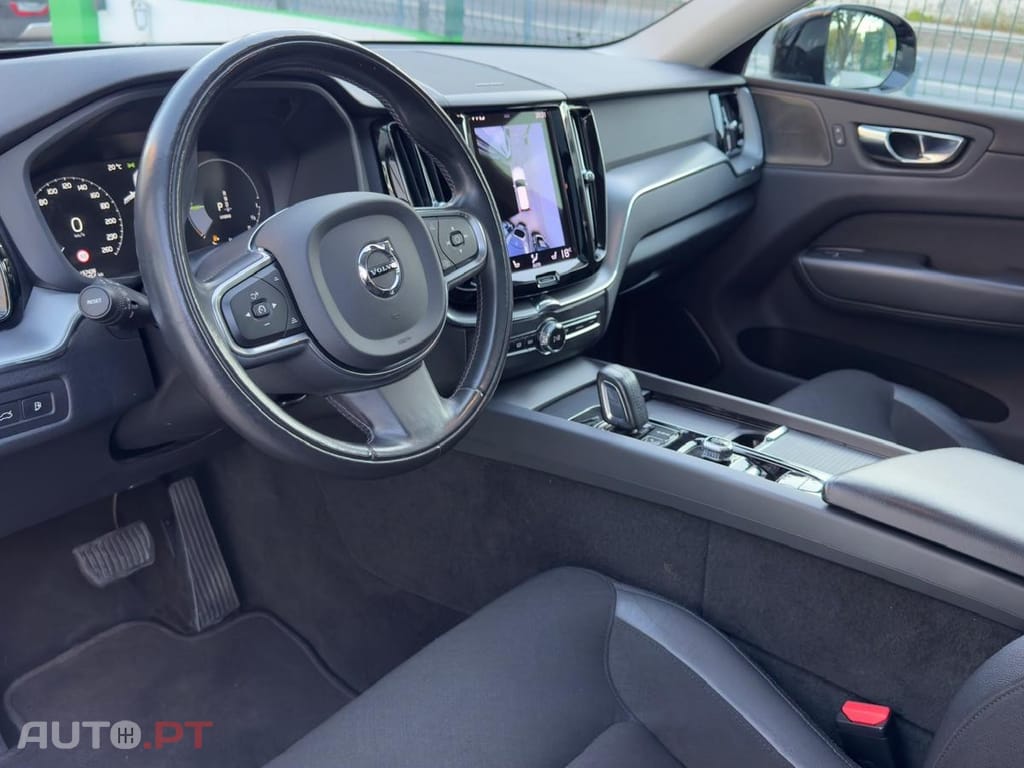 Volvo XC60 2.0 T6 PHEV R-Design AWD