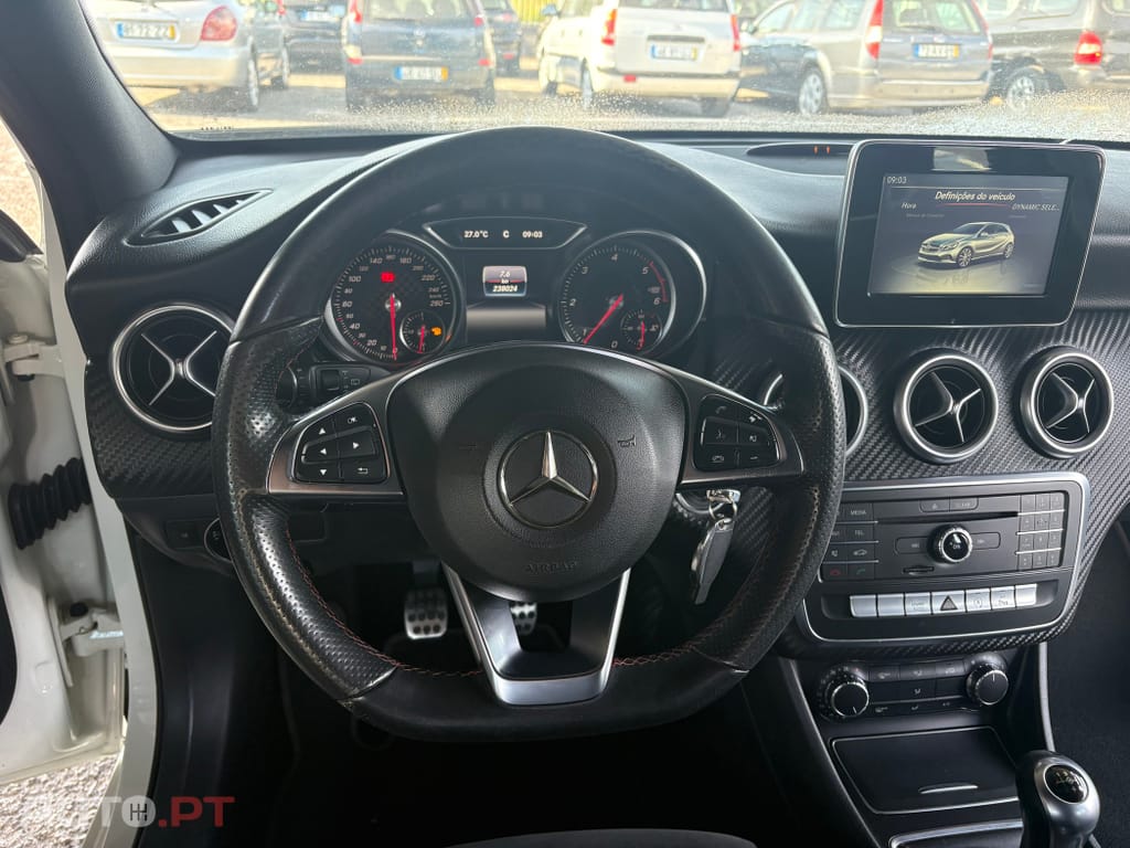 Mercedes-Benz A 180 d AMG Line