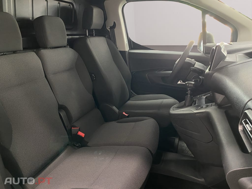 Opel Combo 1.5 CDTi Edition — fotografia 17