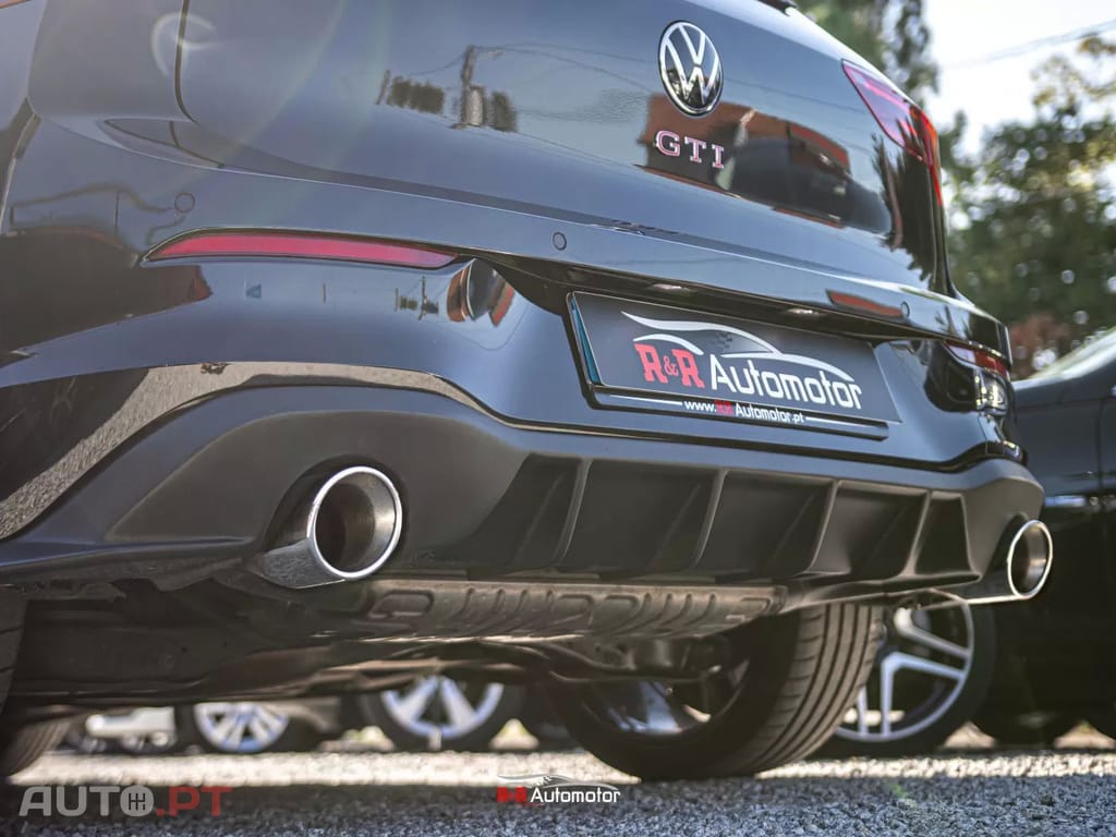 Volkswagen Golf 2.0 TSI GTI DSG Performance