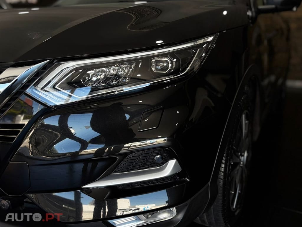 Nissan Qashqai 1.2 DIG-T N-Connecta 18 Xtronic