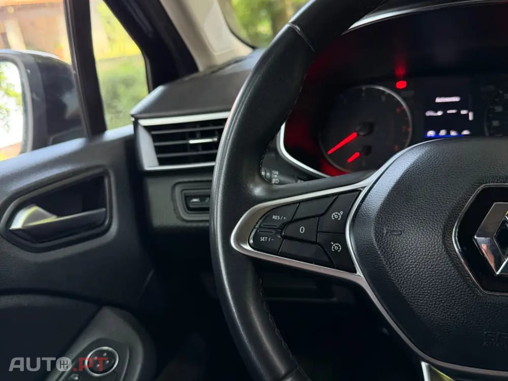Renault Clio 1.0 TCe Intens Bi-Fuel