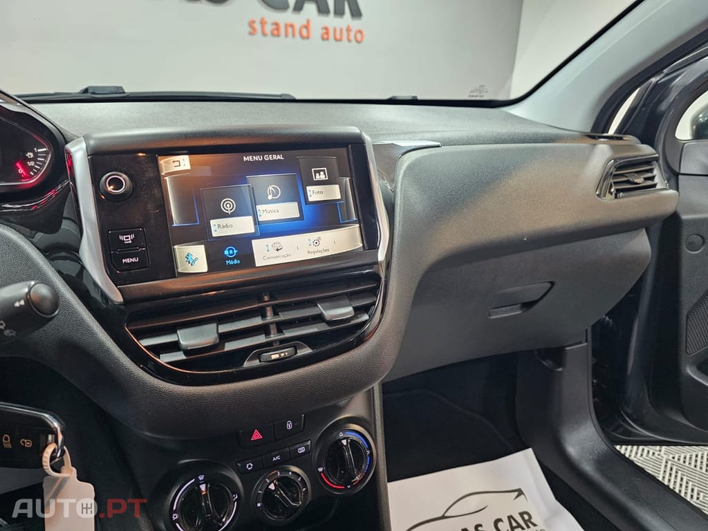 Peugeot 208 1.4 HDi Access