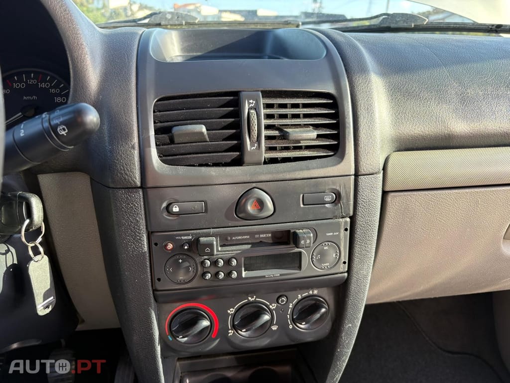 Renault Clio 1.2 Authentique