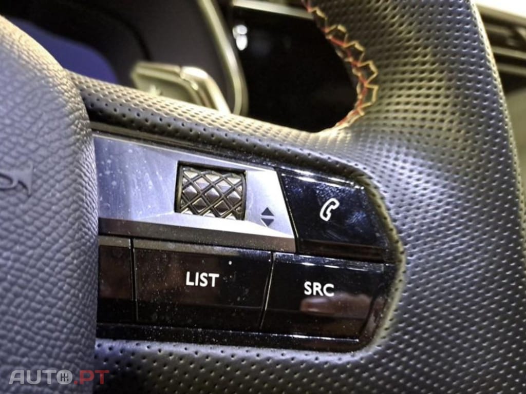 DS DS7 Crossback IVA DEDUTIVEL E-TENSE 4X2 225cv Performance Line 