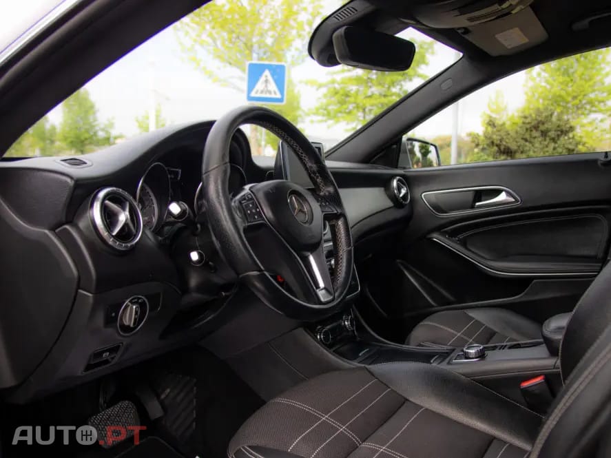 Mercedes-Benz CLA 220 CDI Urban Aut.