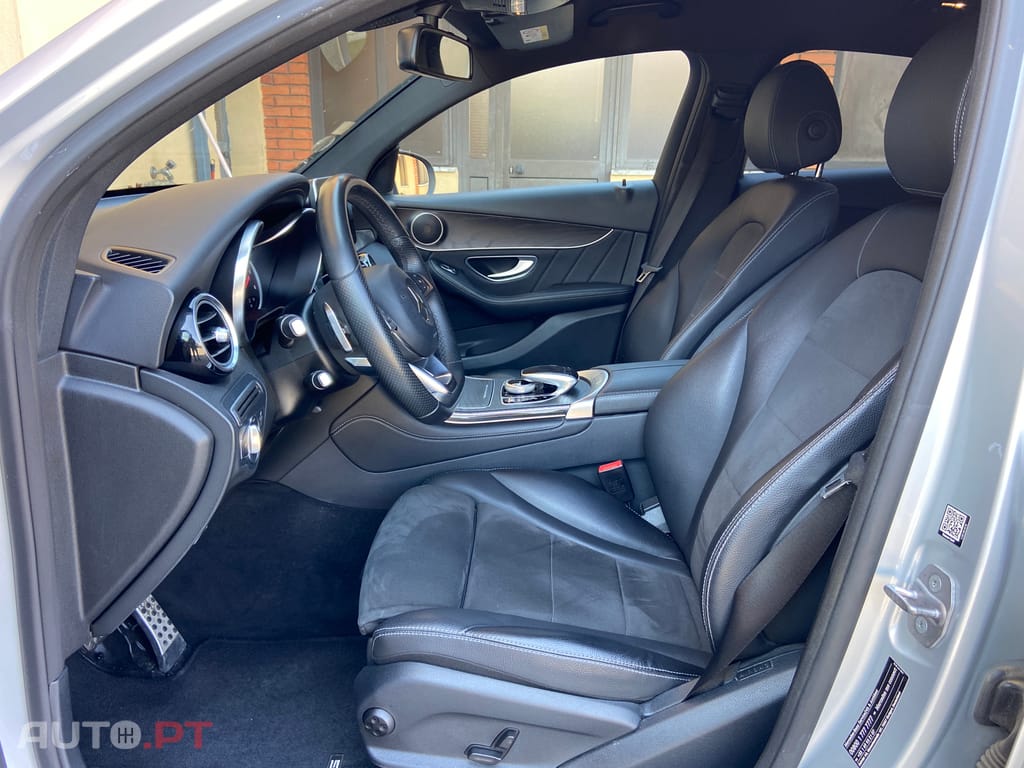 Mercedes-Benz GLC 220 220D Coupé AMG LINE 4-Matic