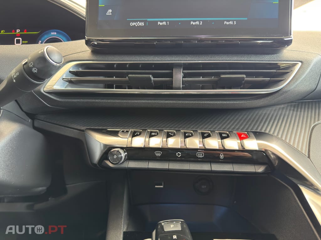 Peugeot 3008 1.6 Hybrid Active Pack e-EAT8