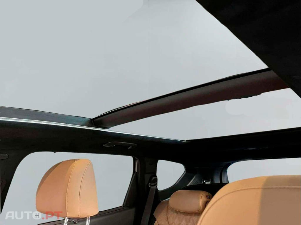 Hyundai Santa Fe Vanguard Luxury