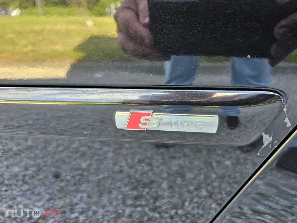Audi A4 Avant 2.0 TDI S-line