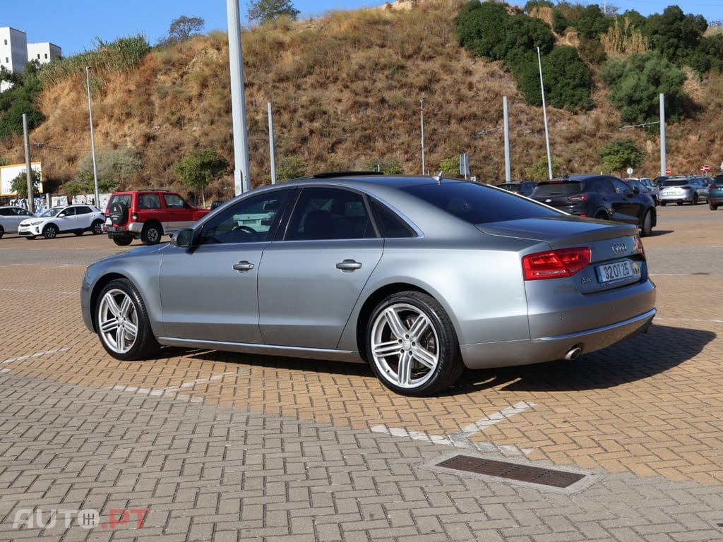 Audi A8 3.0 TDi V6 quattro
