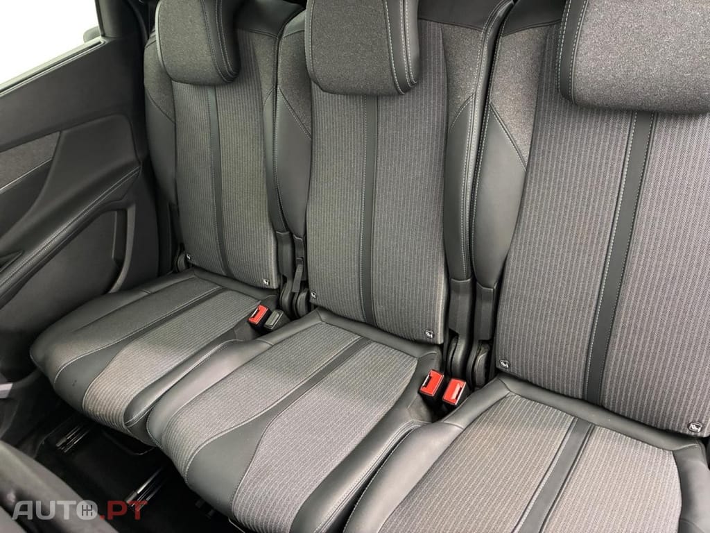 Peugeot 5008 1.2 PureTech Allure Pack EAT8