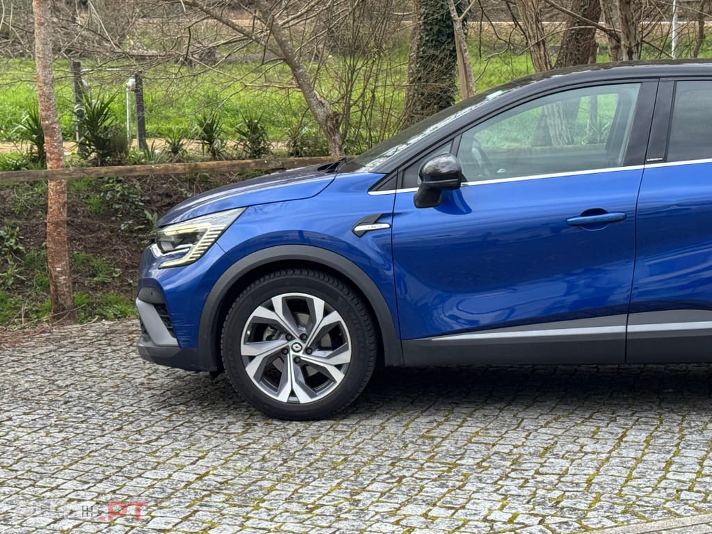 Renault Captur 1.6 E-Tech RS Line