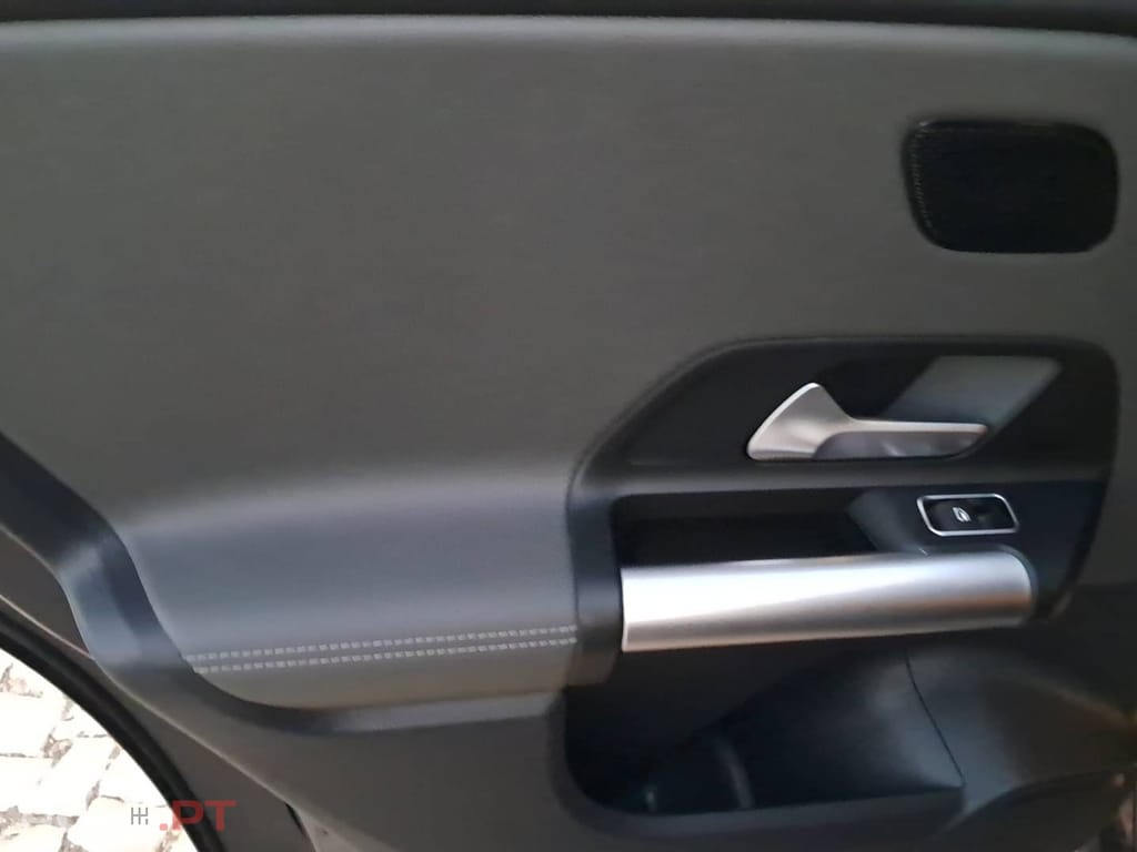 Mercedes-Benz EQA 250+ Premium