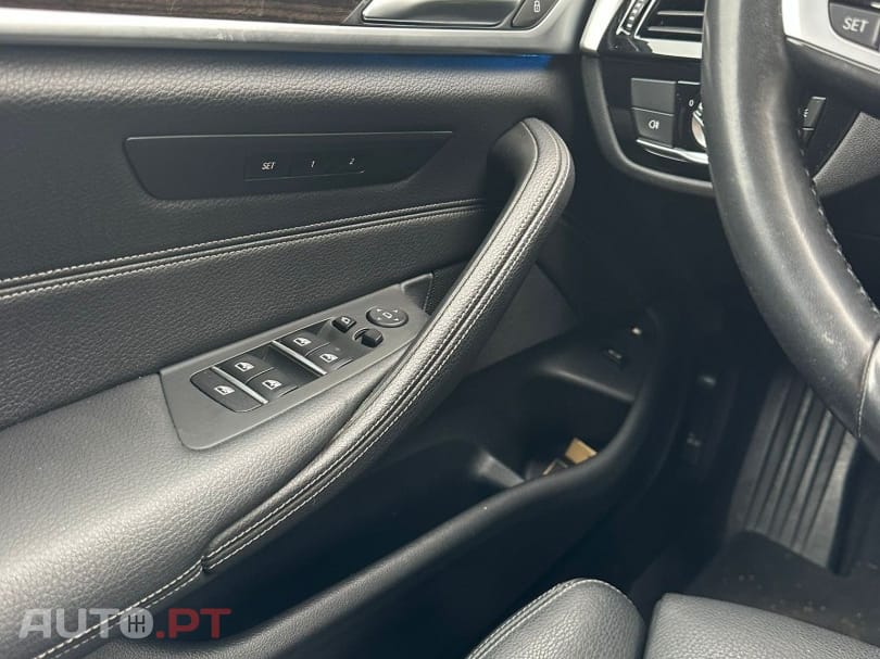 BMW 530 e Line Luxury