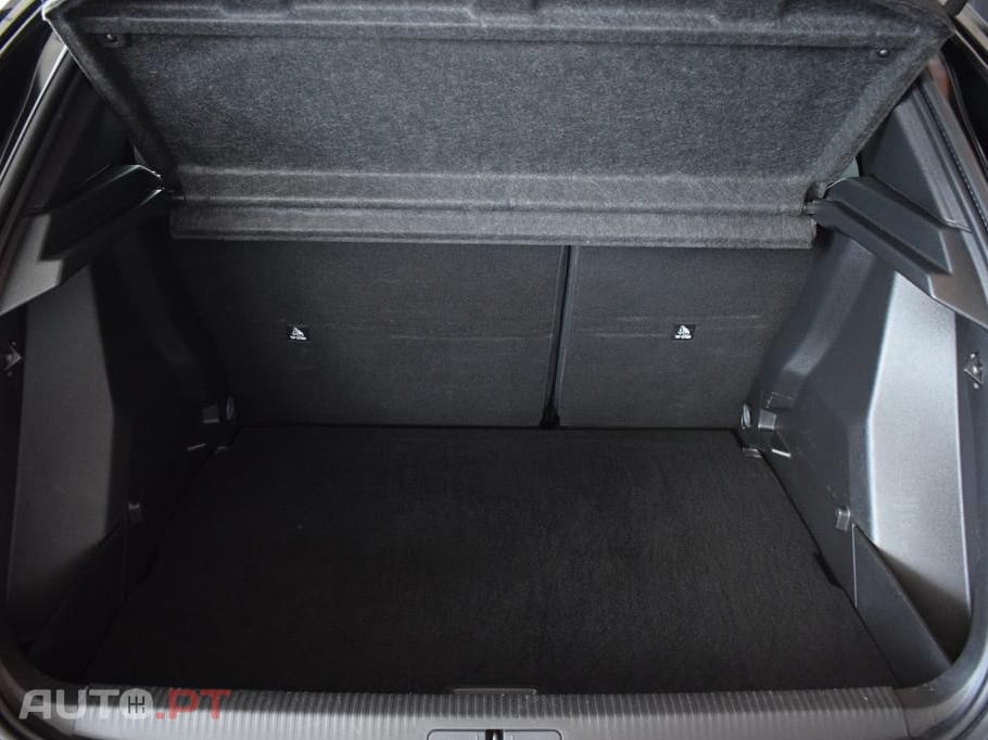 Peugeot 2008 1.5 BlueHDi Allure EAT8