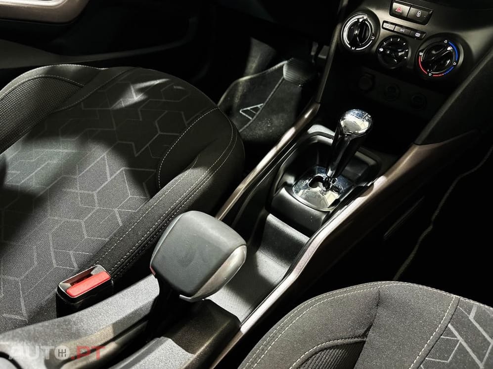 Peugeot 2008 1.6 e-HDi Allure 2-Tronic