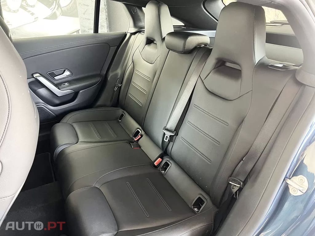 Mercedes-Benz CLA 180 d Shooting Brake Business Solutions