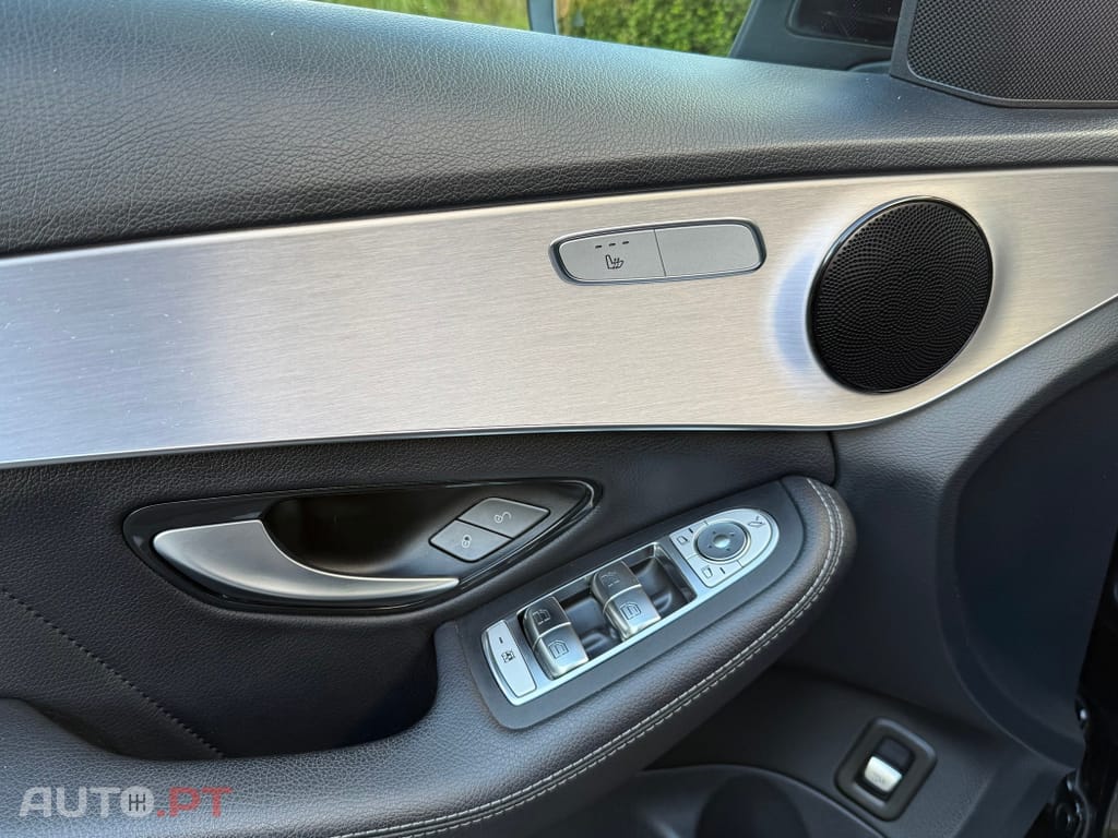 Mercedes-Benz C 300 de AMG Line